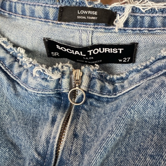 Hollister, baggy jeans with light flare and zipper - Picture 2 of 2